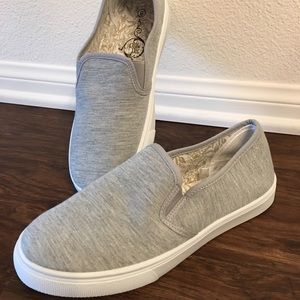 NEW Gray Tennis Shoes 8 size